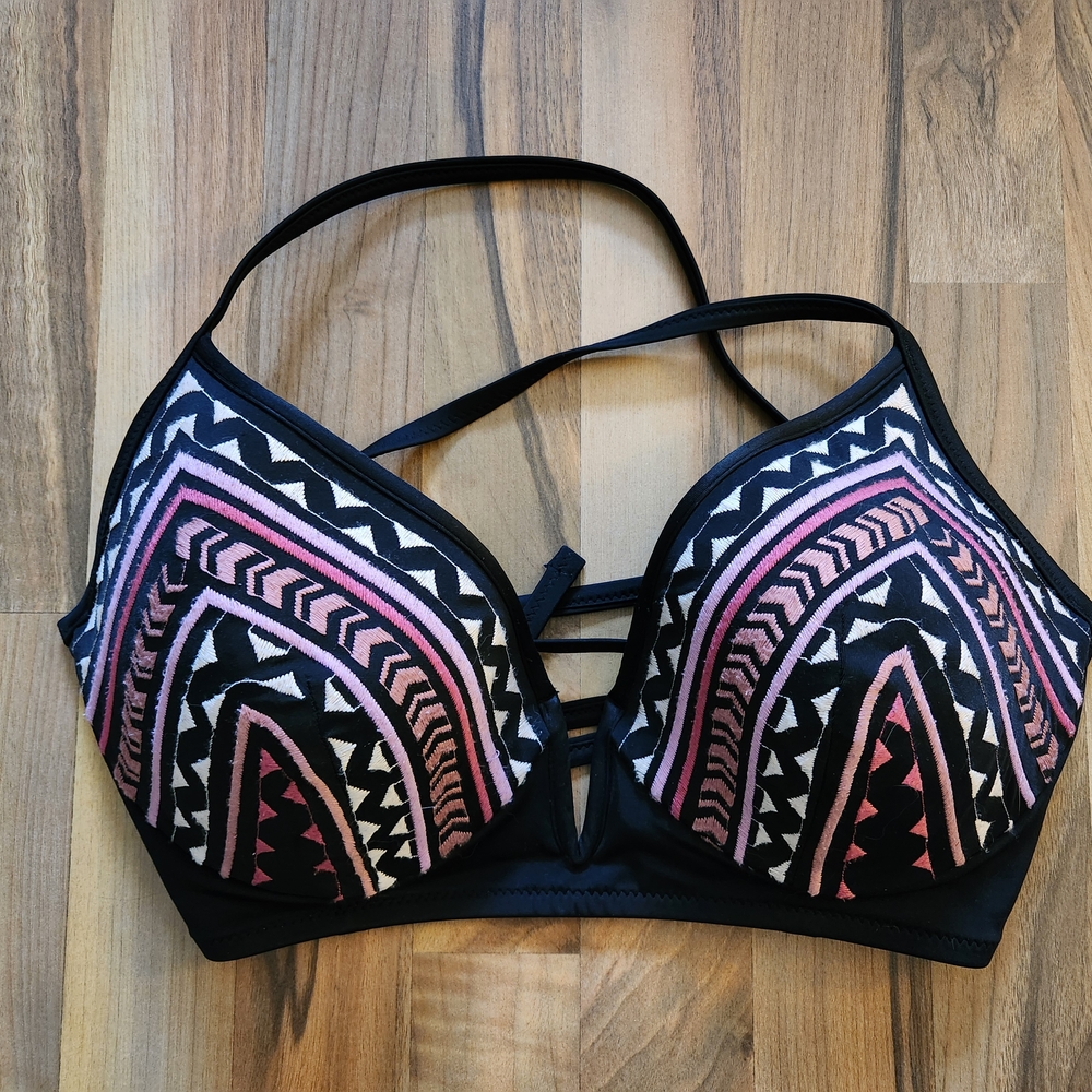 Shade & Shore Bathing Suit Top 36D